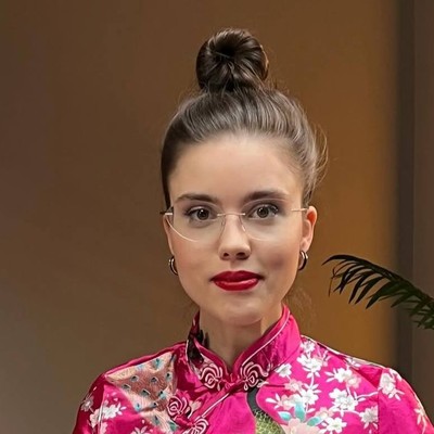 Полина Сегаль